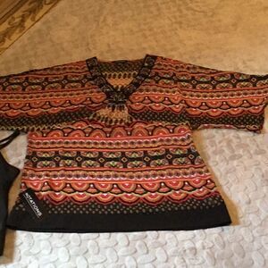 Ladies sheer tunic w/ cami in size small